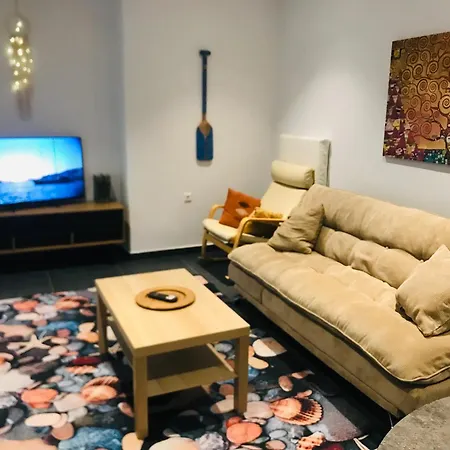 Dorian Apartment *